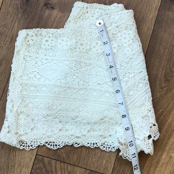 KIMCHI BLUE EMBROIDERED BO-HO SHORTS URBAN OUTFITTERS - Picture 6 of 6